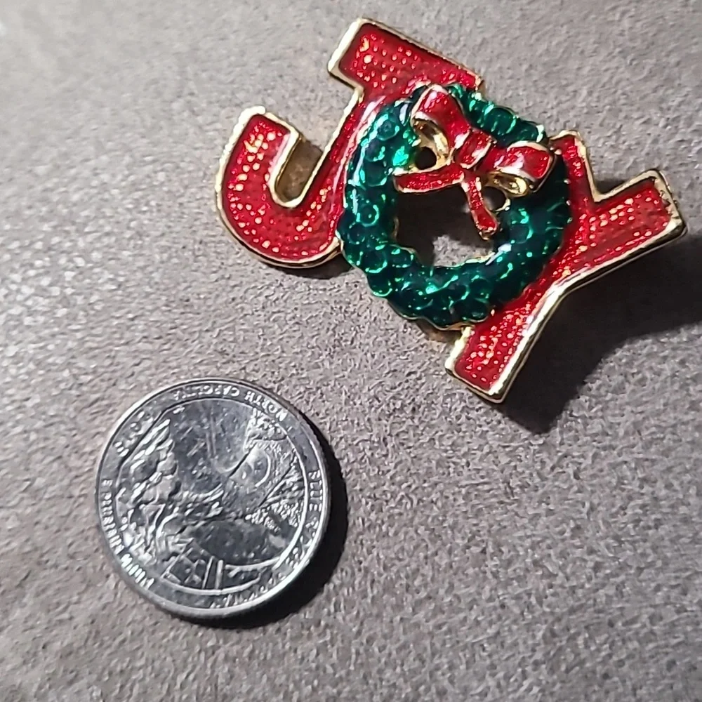 Festive JOY Red Green WREATH BOW Brooch‎